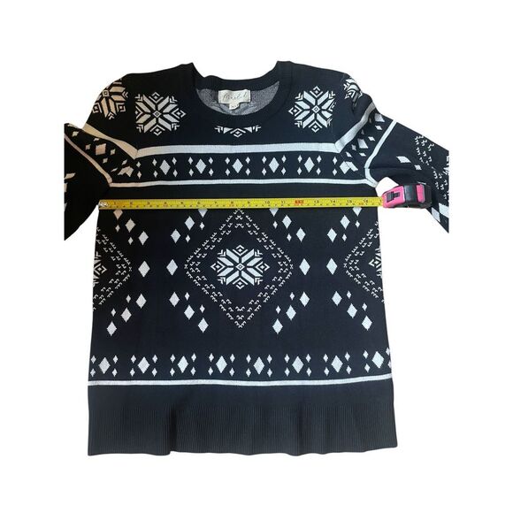 Marled Fair Isle Snowflake Winter Holiday Sweater Black White Nordic Pattern - Picture 5 of 5